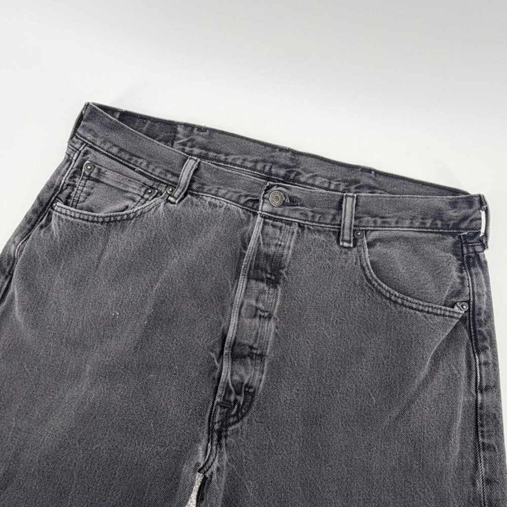 Levis 501 Original Fit‎ Jeans 38x32 Faded Black Straight Leg Denim Mens
